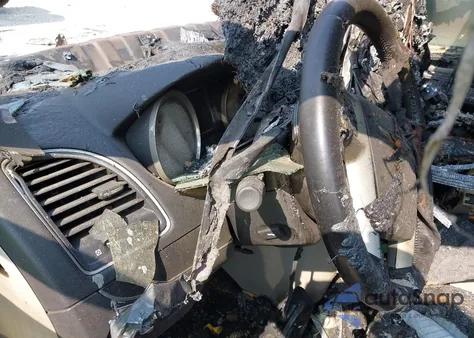 2012 Chrysler Town & Country Touring z USA, uszkodzony, nr VIN 2C4RC1BG4CR126418